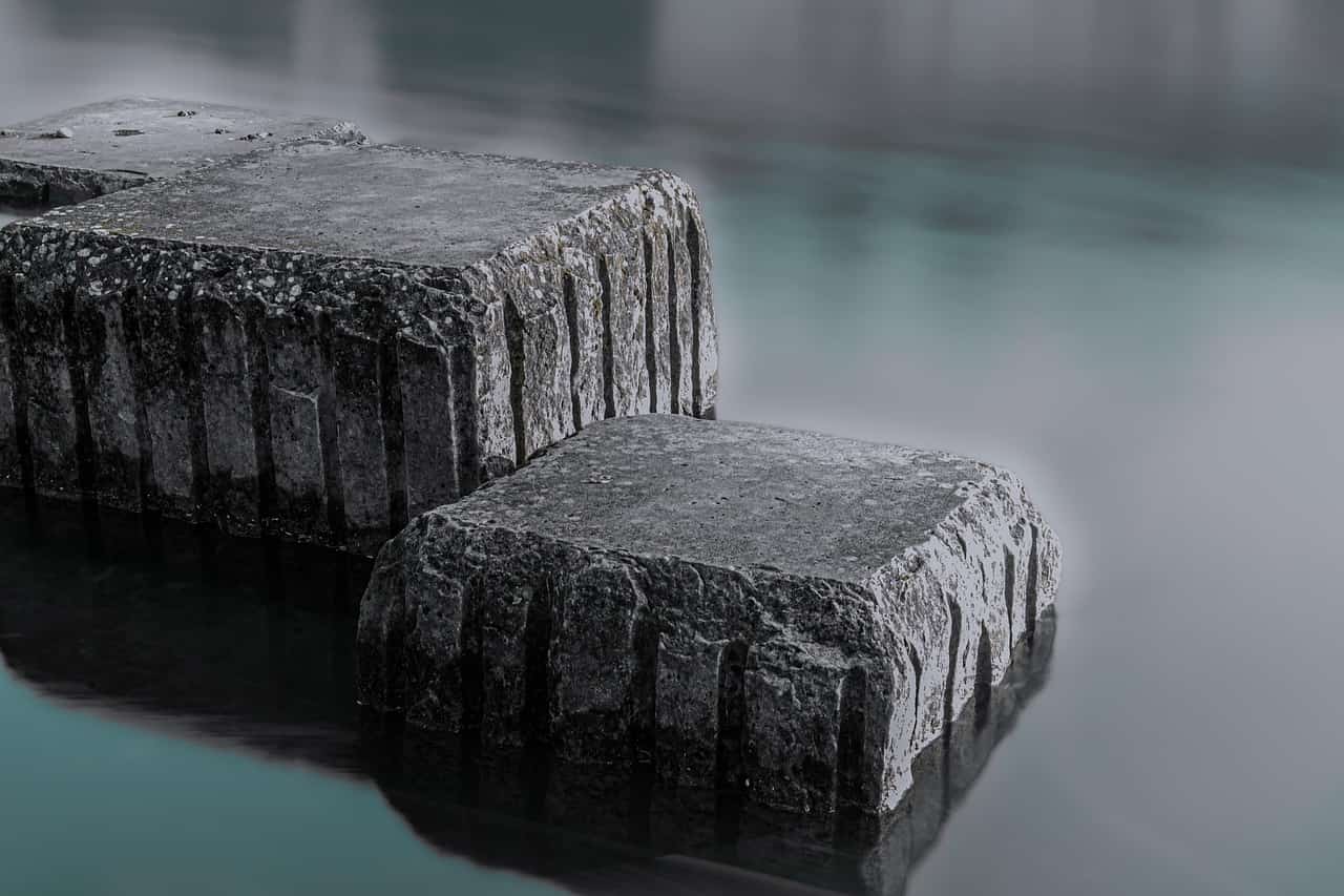 보은석재 메인 배경 이미지 - 석재 작업 현장